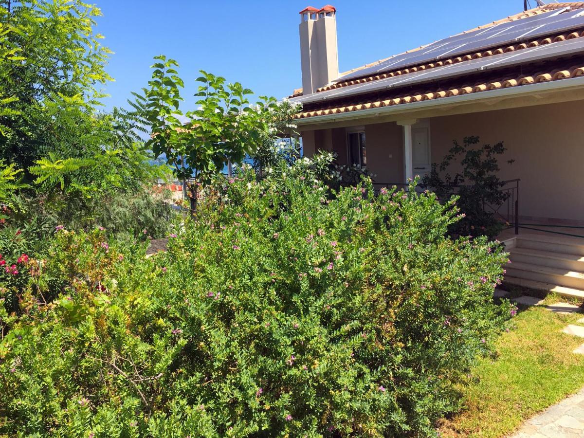 Corinthian Sun - Vacation Home Екстериор снимка