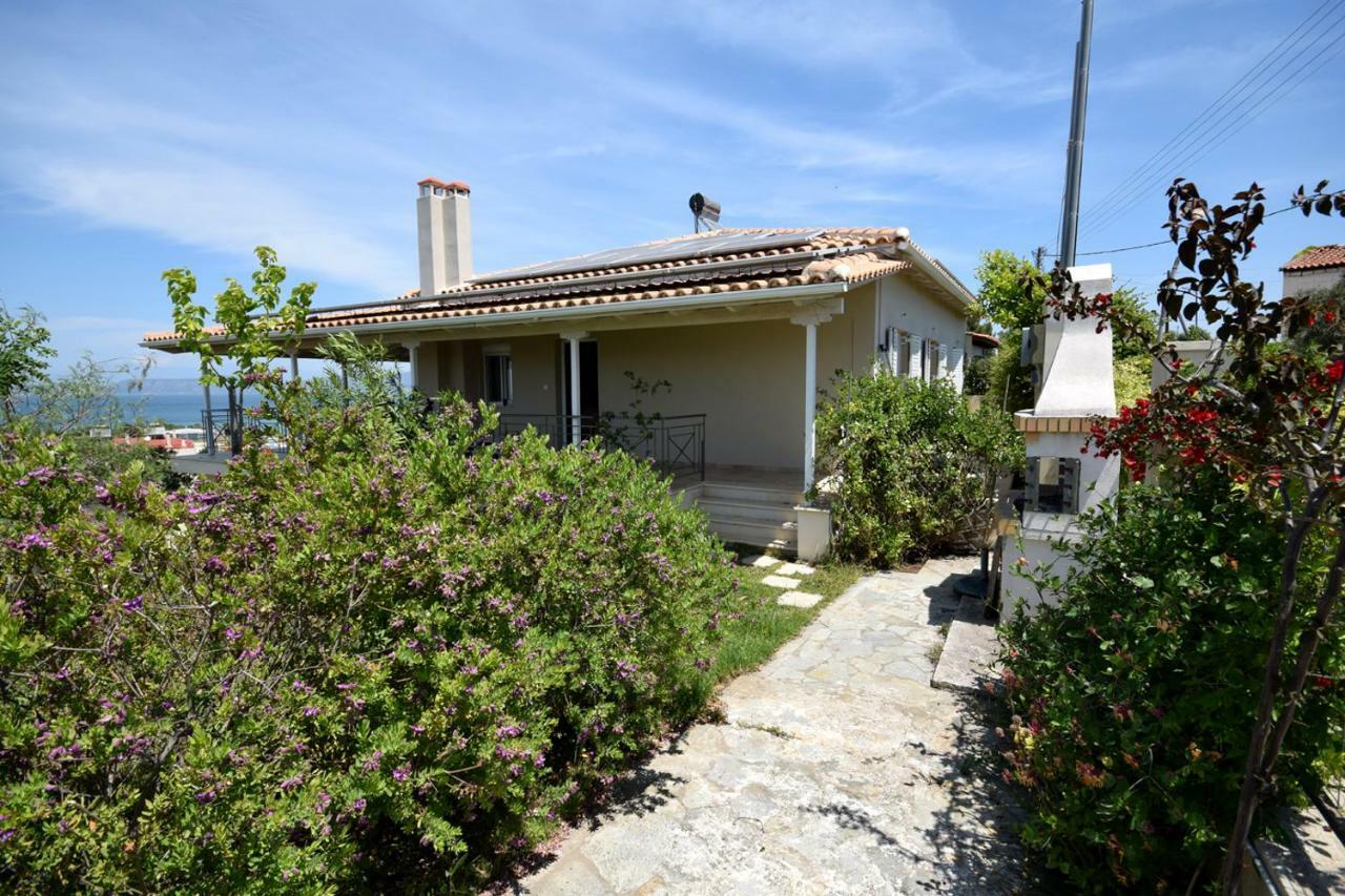 Corinthian Sun - Vacation Home Екстериор снимка